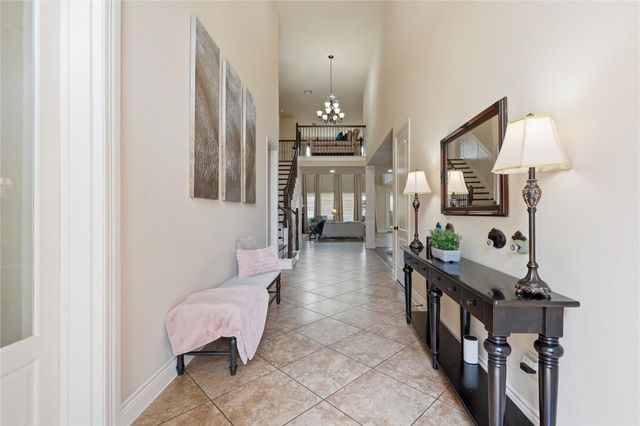 175 Wade Pointe Drive, Montgomery, TX 77316