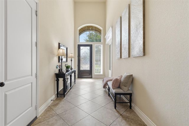 175 Wade Pointe Drive, Montgomery, TX 77316