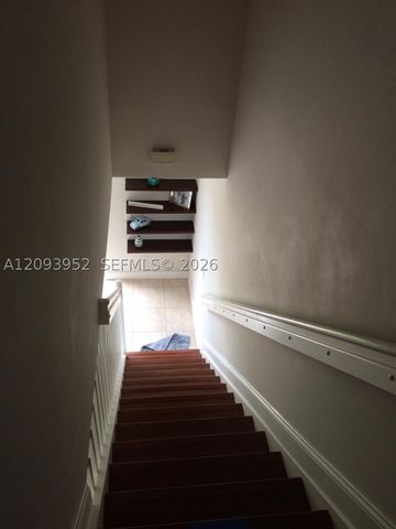 3684 San Simeon Cir, Weston, FL 33331