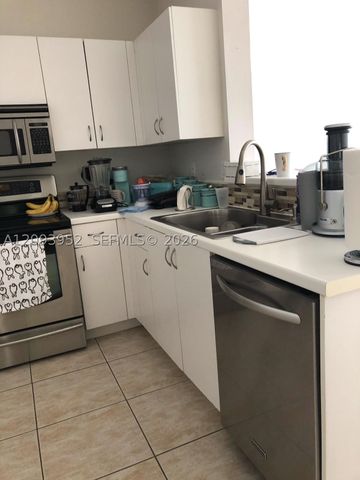 3684 San Simeon Cir, Weston, FL 33331