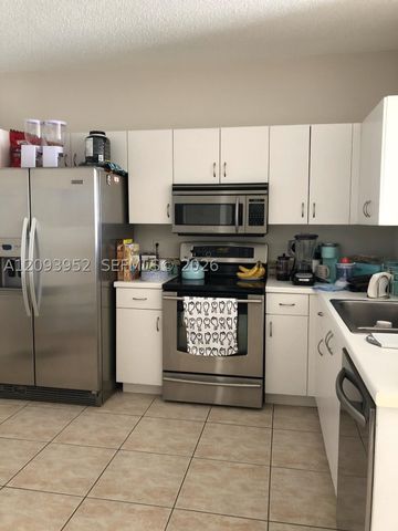 3684 San Simeon Cir, Weston, FL 33331