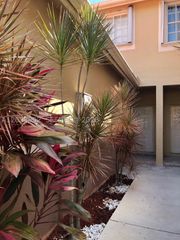 3684 San Simeon Cir, Weston, FL 33331