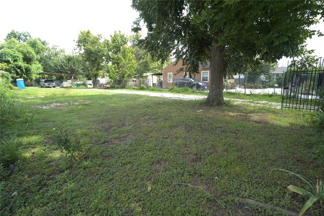 0 Pickering St, Houston, TX 77091