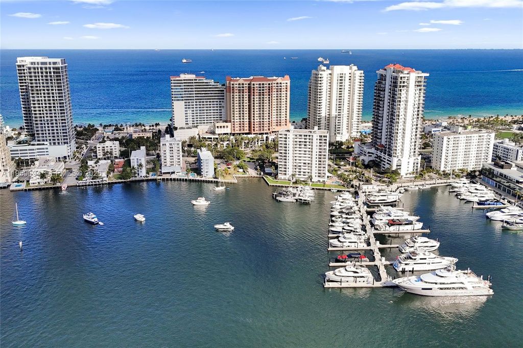 Image 32 of property listing at 1 N Fort Lauderdale Beach Blvd 1806, Fort Lauderdale, FL 33304