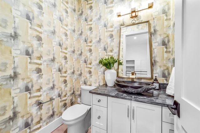 4927 Heatherglen Drive, Houston, TX 77096
