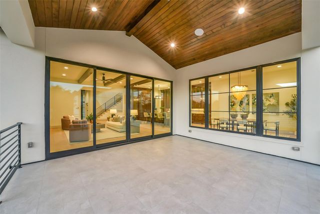 4927 Heatherglen Drive, Houston, TX 77096
