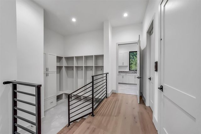 4927 Heatherglen Drive, Houston, TX 77096