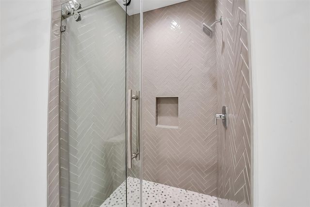 4927 Heatherglen Drive, Houston, TX 77096