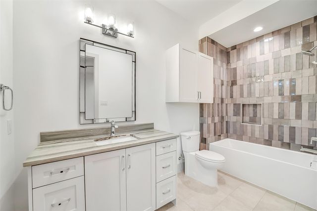 4927 Heatherglen Drive, Houston, TX 77096