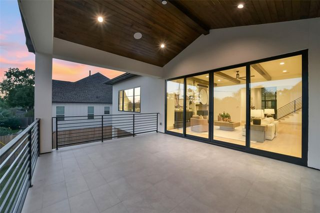 4927 Heatherglen Drive, Houston, TX 77096