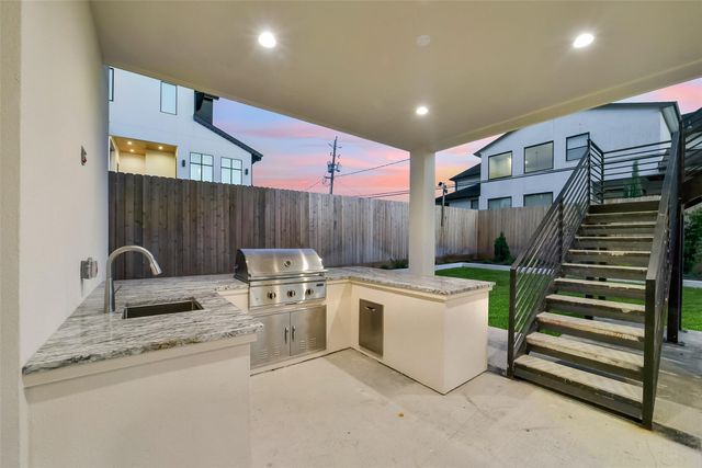 4927 Heatherglen Drive, Houston, TX 77096