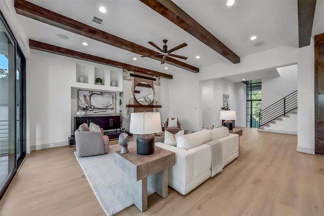 4927 Heatherglen Drive, Houston, TX 77096