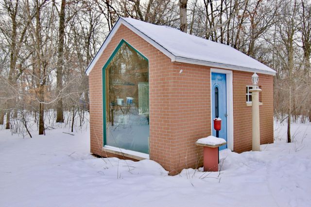 8245 W Beatrice Drive, Clear Lake, MN 55319