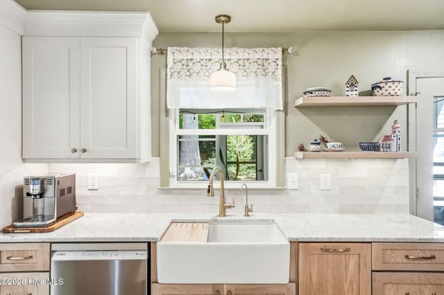 1625 Scotts Hill Loop Road, Wilmington, NC 28411