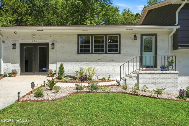 1625 Scotts Hill Loop Road, Wilmington, NC 28411