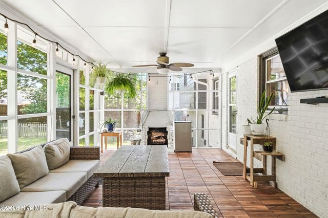 1625 Scotts Hill Loop Road, Wilmington, NC 28411