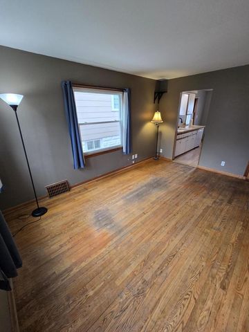 1919 S 69th STREET, West Allis, WI 53219