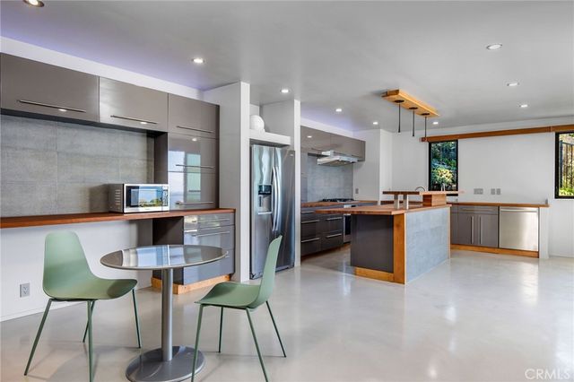 22315 3rd Avenue, Laguna Beach, CA 92651