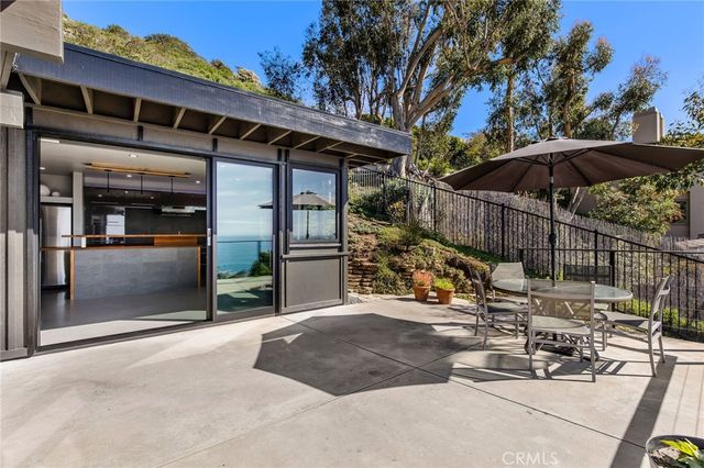 22315 3rd Avenue, Laguna Beach, CA 92651