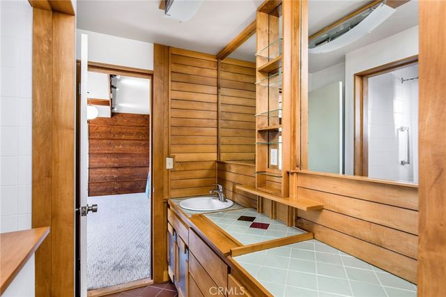22315 3rd Avenue, Laguna Beach, CA 92651
