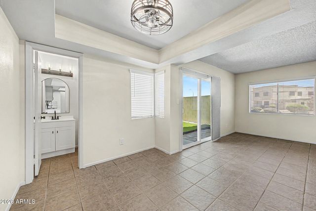 5981 N 48TH Drive, Glendale, AZ 85301