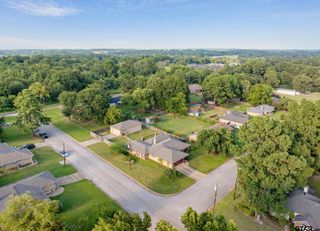 11422 Sante Fe Trail, Tyler, TX 75703