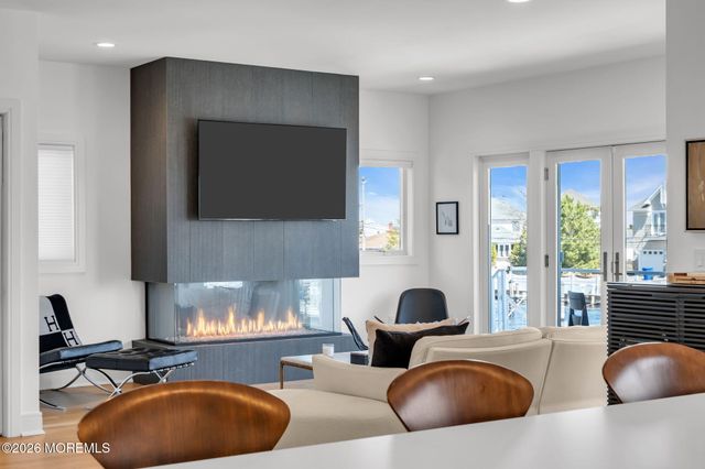 30 Wilkins Road, Toms River, NJ 08753