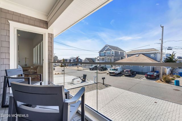 30 Wilkins Road, Toms River, NJ 08753