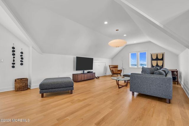 30 Wilkins Road, Toms River, NJ 08753