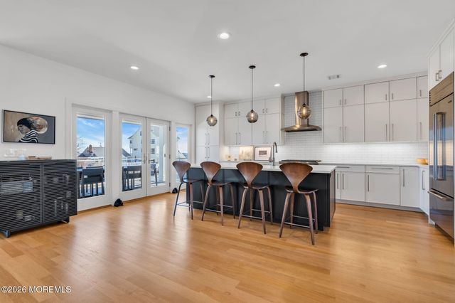 30 Wilkins Road, Toms River, NJ 08753