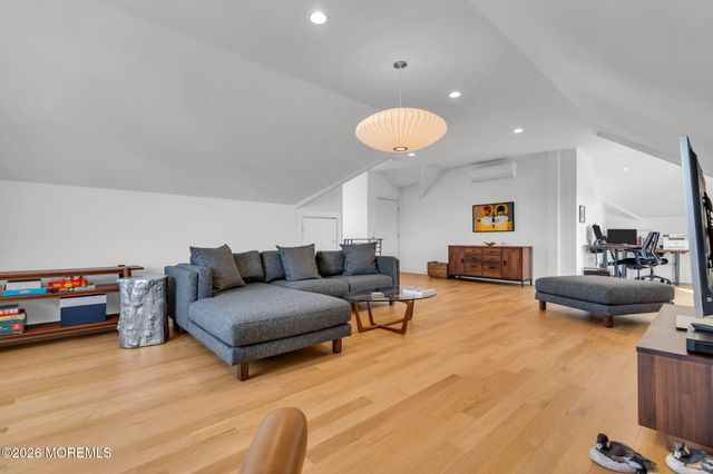 30 Wilkins Road, Toms River, NJ 08753