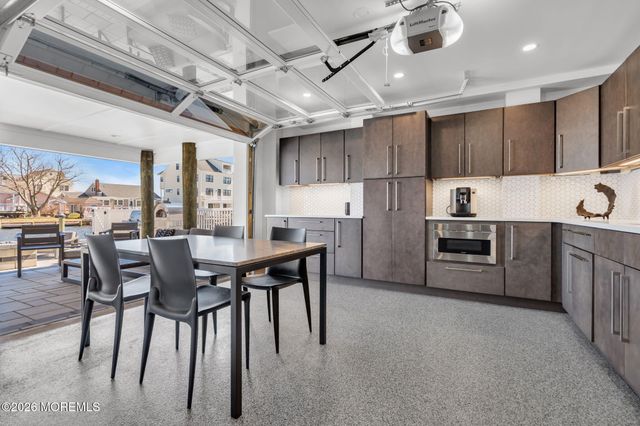 30 Wilkins Road, Toms River, NJ 08753