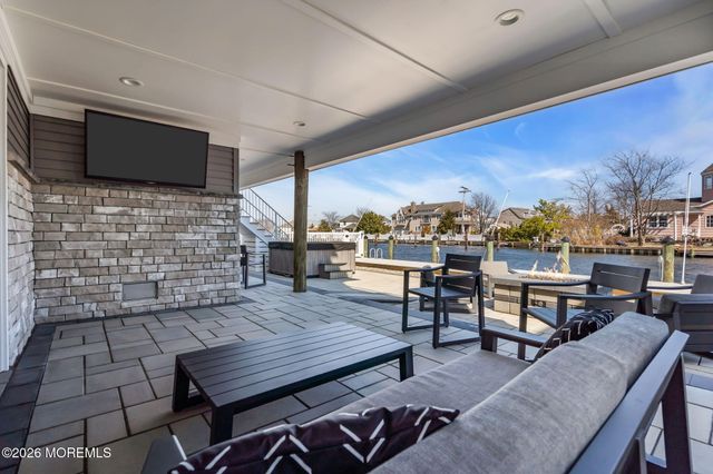 30 Wilkins Road, Toms River, NJ 08753