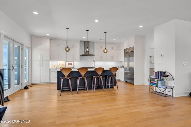 30 Wilkins Road, Toms River, NJ 08753