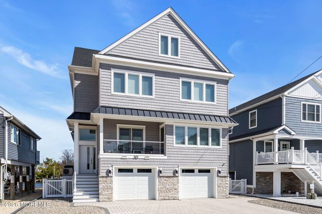 30 Wilkins Road, Toms River, NJ 08753