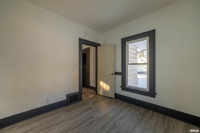 2607 W HUMBOLDT Stravenue, Peoria, IL 61605