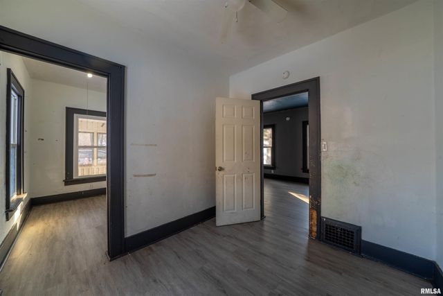 2607 W HUMBOLDT Stravenue, Peoria, IL 61605