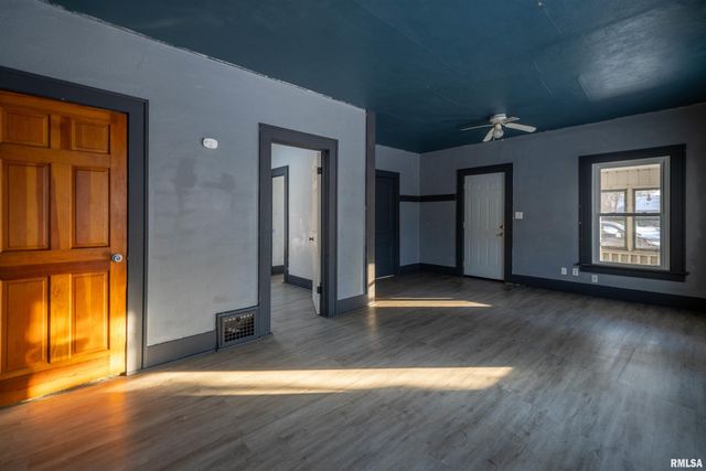 2607 W HUMBOLDT Stravenue, Peoria, IL 61605