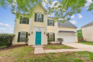 9509 Green Apple Drive, Charlotte, NC 28215