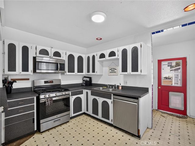 426 N Gertruda Avenue, Redondo Beach, CA 90277