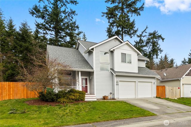 1062 NW Redwing Drive, Oak Harbor, WA 98277