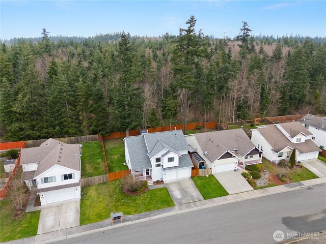 1062 NW Redwing Drive, Oak Harbor, WA 98277
