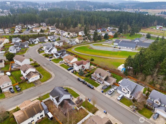 1062 NW Redwing Drive, Oak Harbor, WA 98277