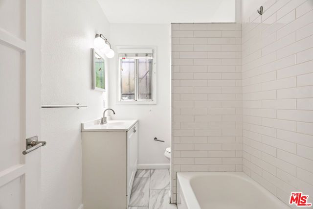 5605 Clemson Street, Los Angeles, CA 90016