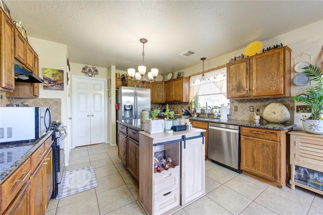 15706-2 County Road 526, Rosharon, TX 77583