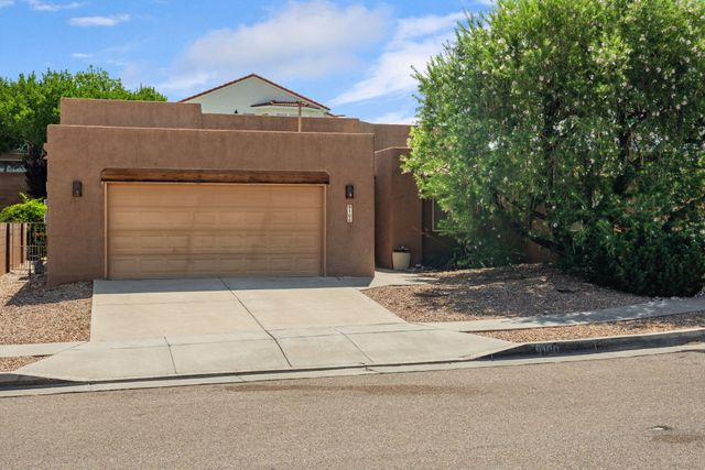 9100 Silverwood Drive NE, Albuquerque, NM 87113