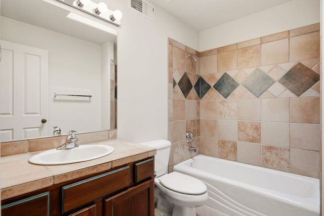 9100 Silverwood Drive NE, Albuquerque, NM 87113