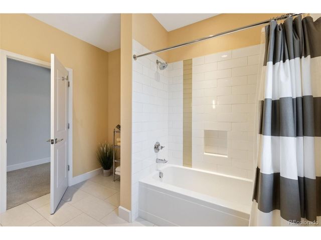 2385 Courtney Dr, Colorado Springs, CO 80919
