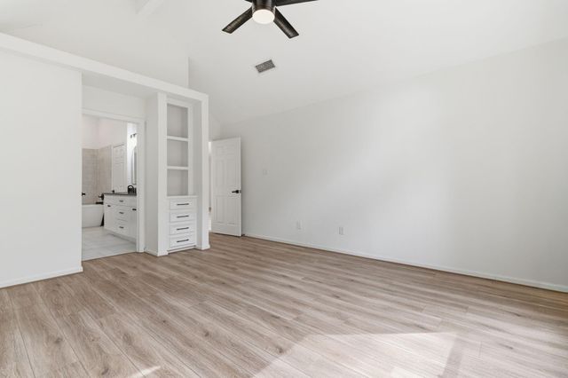 23 Cedar Chase Place, The Woodlands, TX 77381