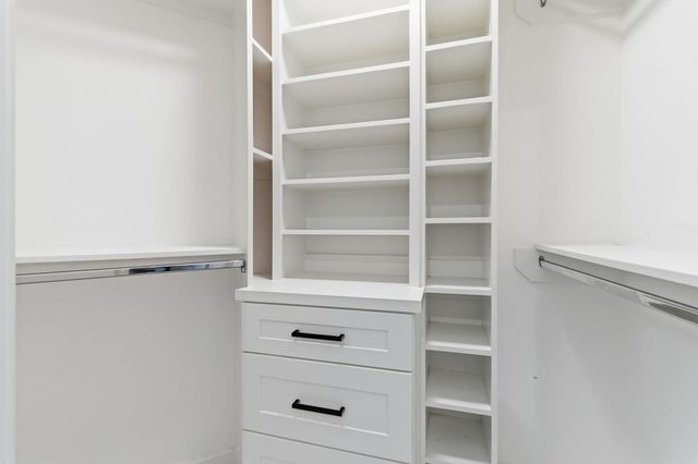 23 Cedar Chase Place, The Woodlands, TX 77381